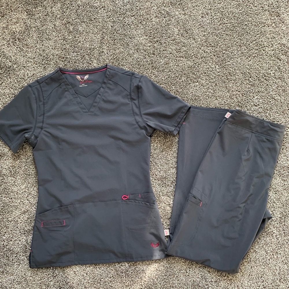 Smitten Scrub Set- Grey